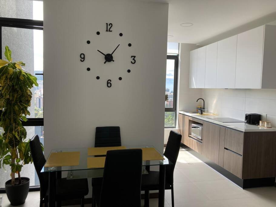 Confort Suite La Carolina Quito Eksteriør bilde
